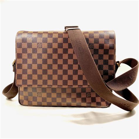 louis vuitton messenger bag on body|louis vuitton messenger bag women.